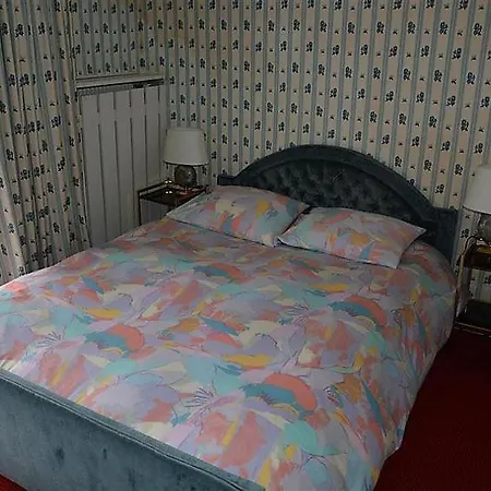 アパート Sleeps 8 Wifi